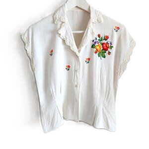 Vintage hand embroidered blouse - please read carefully